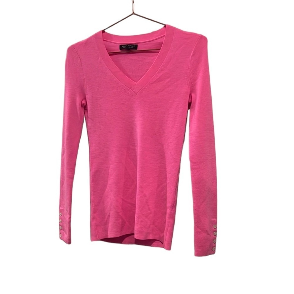 Banana Republic Hot pink sweater🌸